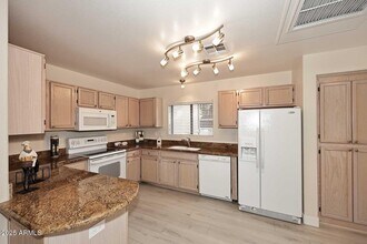 Building Photo - 15050 N Thompson Peak Pkwy