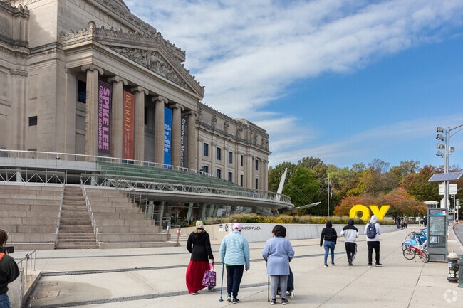 Discover creativity in Prospect Heights at the Brooklyn Museum.