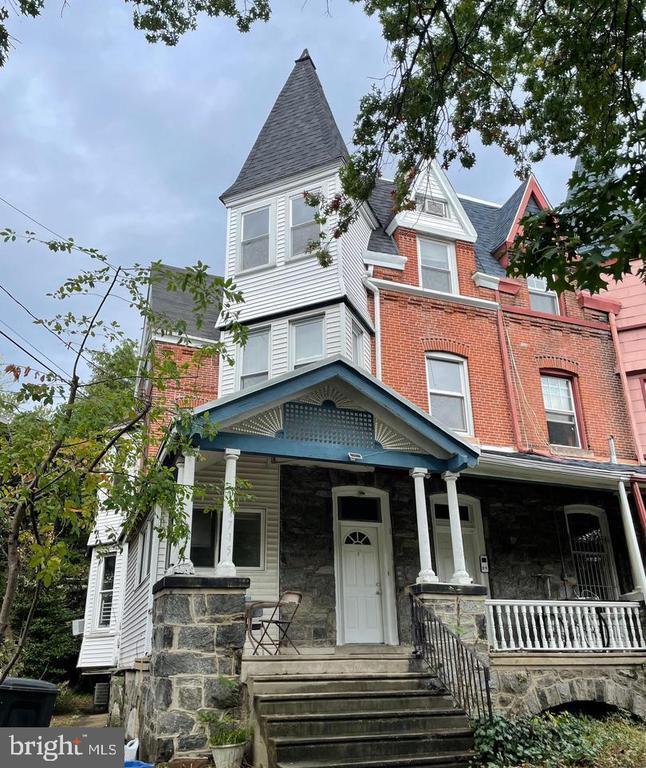 Foto del edificio - 4715 Springfield Ave