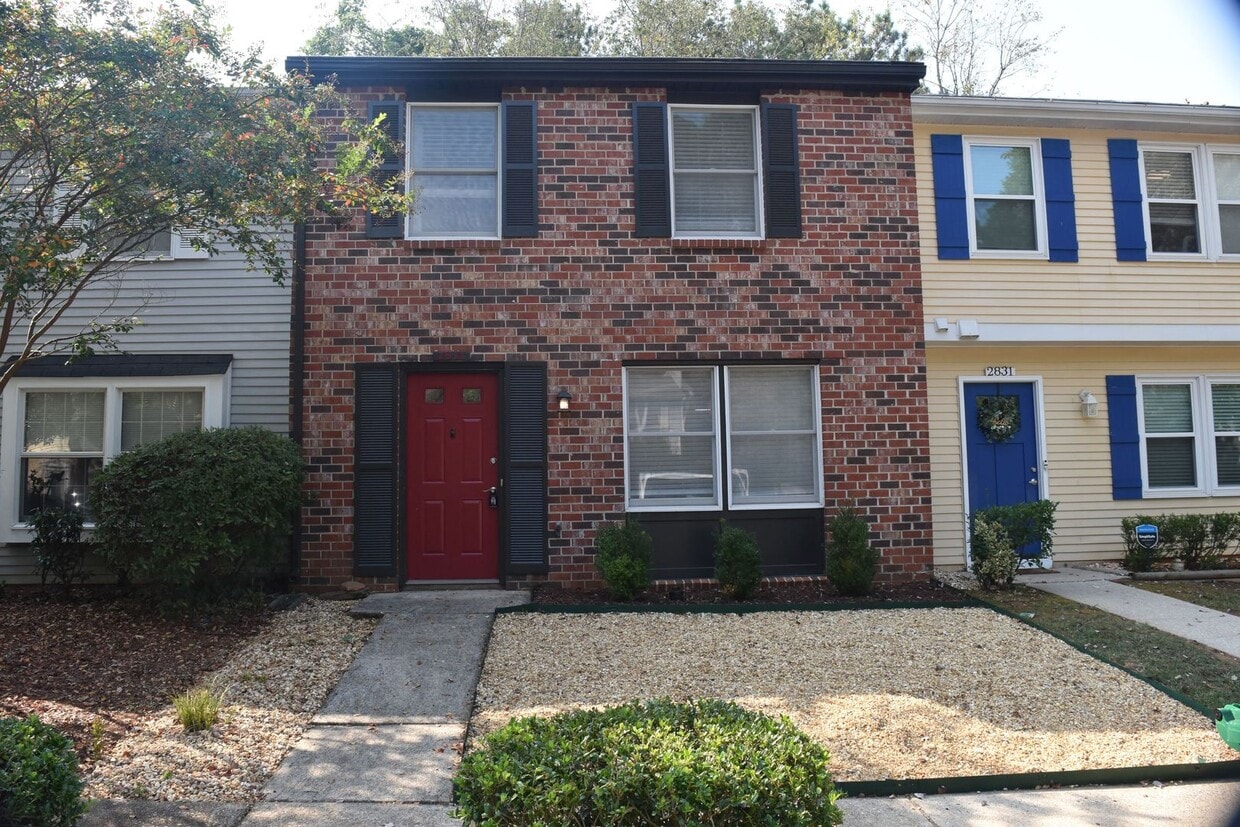 Primary Photo - 3/2.5 Townhome in Quiet Subdivision Under ...