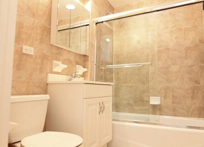 Available Bathroom - 540 W 163rd St