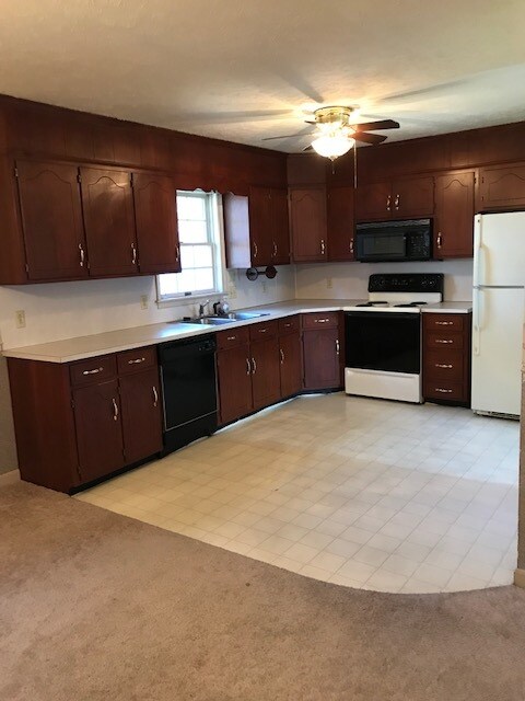 Cocina - 93 Nottingham Dr