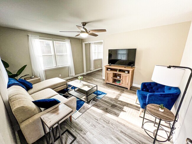 Foto del edificio - 1504 Seminole Trl