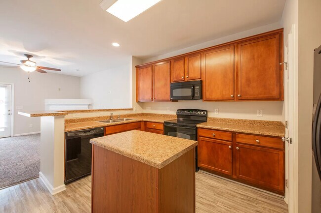 Foto del edificio - 3005 Courtney Creek Blvd