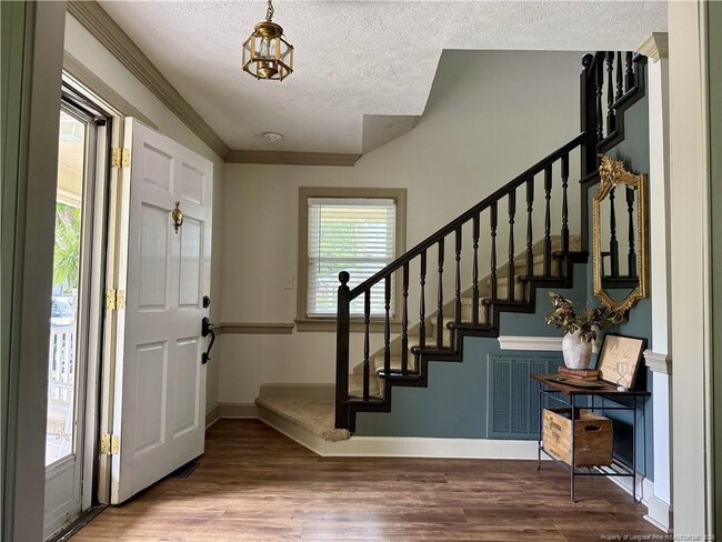 Building Photo - 405 Andros Dr