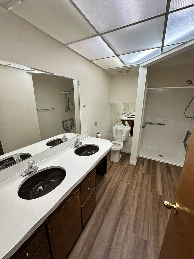 Foto del edificio - Lewis & Clark Law Students ONLY