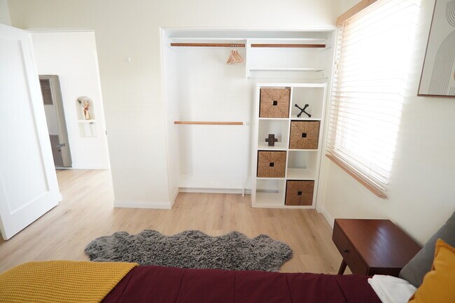 Building Photo - 1814 Linwood St