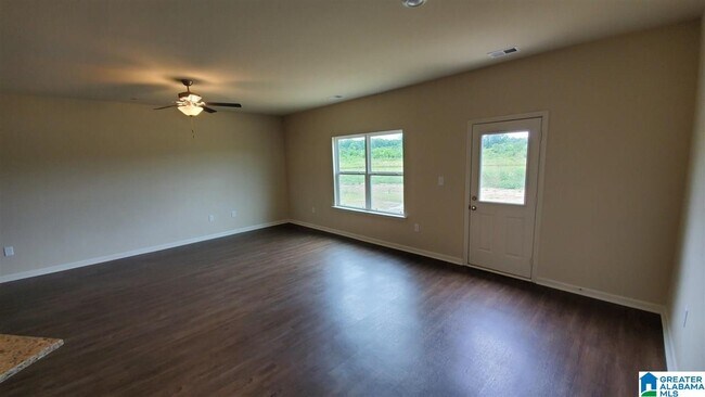 Foto del edificio - 1122 Freedom Pkwy