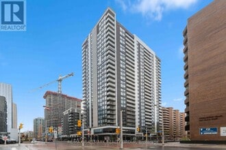 Building Photo - 340 Queen St