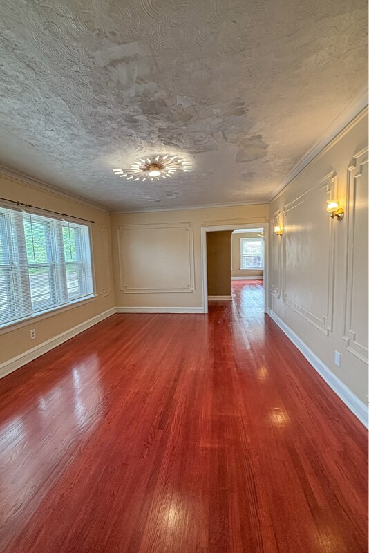 Foto del edificio - 8008 S Rhodes Ave