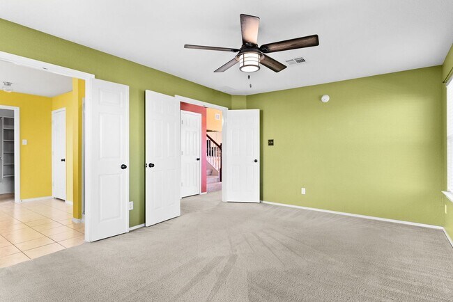 Foto del edificio - 6303 Blayney Dr