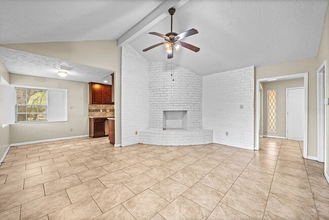 Building Photo - 11111 Longcommon Dr