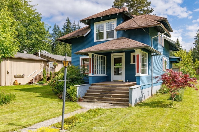 Building Photo - 3528 Lakeway Dr