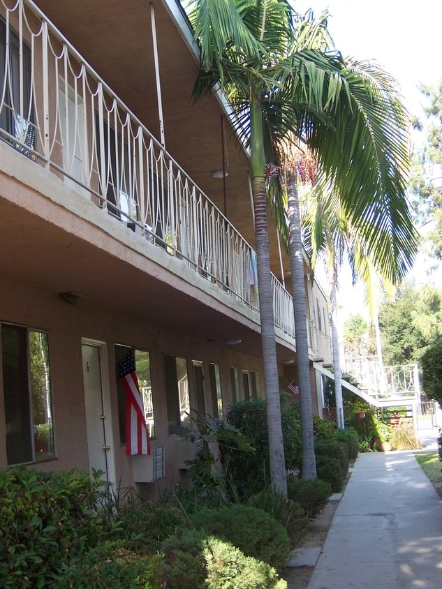 Building Photo - 5610 Welland Ave