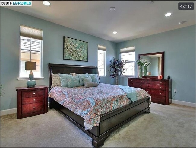 Building Photo - $3,790 - GORGEOUS 3 BEDROOM HOME IN EAST D...