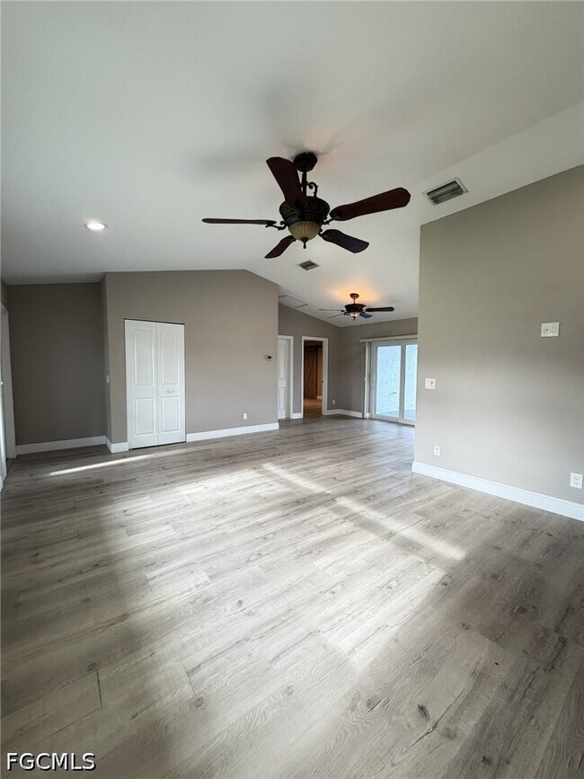 Foto del edificio - 4140 SW 6th Pl