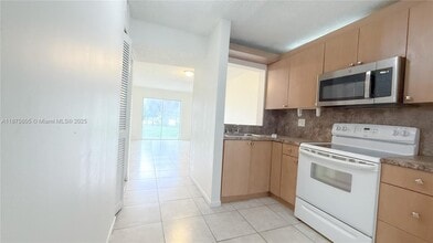 Building Photo - 95 NE 41st St
