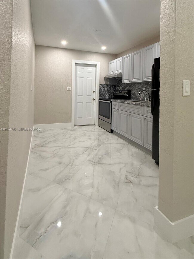 Foto del edificio - 336 NW 53rd St