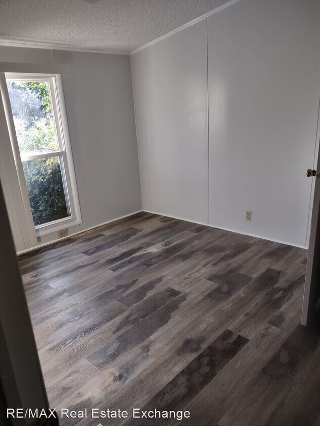 Foto del edificio - 3 br, 2 bath House - 6331 Rennert Road