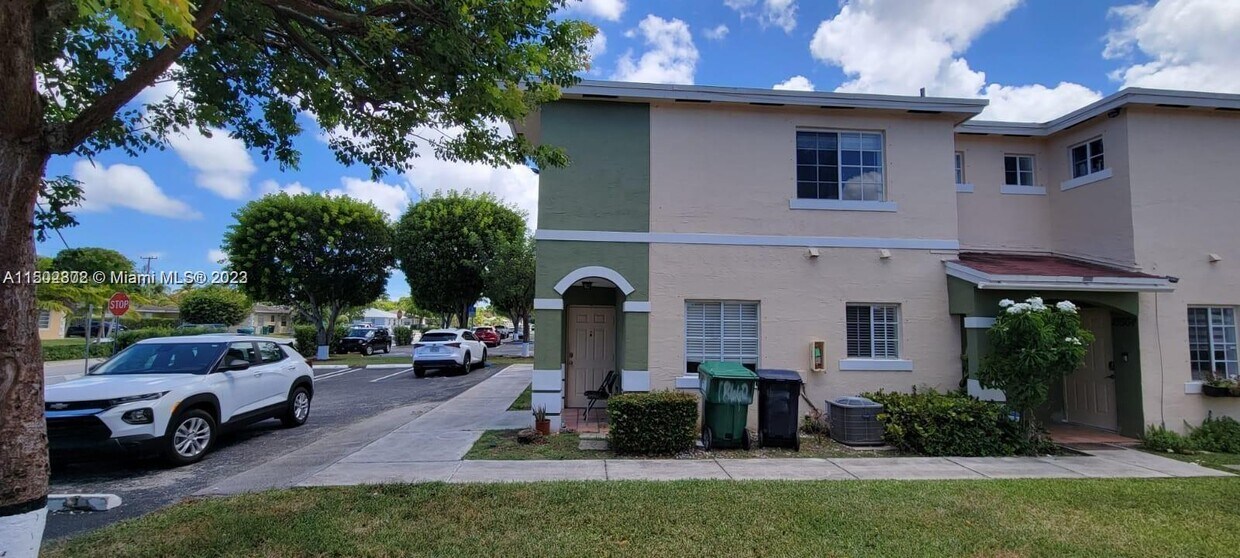 18662 SW 100th Ave, Cutler Bay, FL 33157 House Rental in Cutler Bay