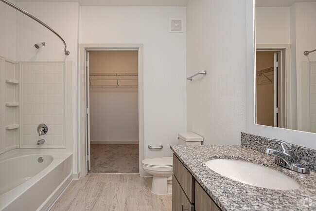 2BR, 2BA - 1,176SF - East Bay Flats Apartments