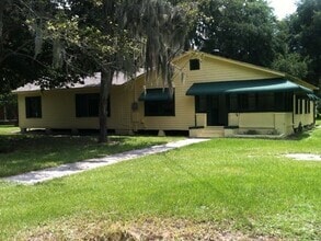 Building Photo - 10084 Ferguson Ave