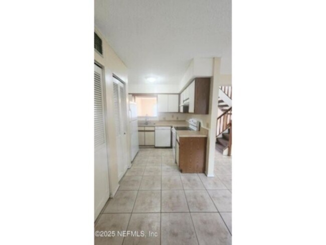 Foto del edificio - 3/2 Townhouse in Mandarin