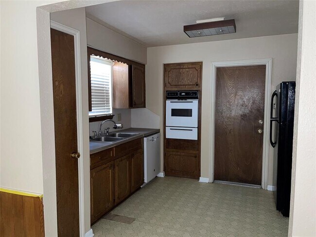 Foto del edificio - 2215 Winter Bay Ln