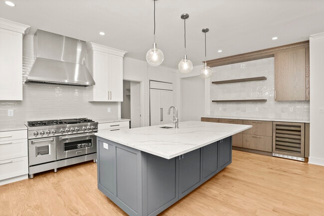 Foto del edificio - 24 Crosby Ct
