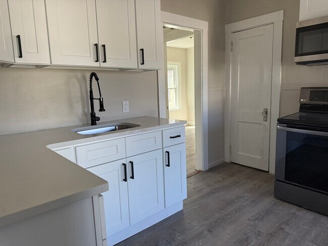 Foto del edificio - 68 Ash St