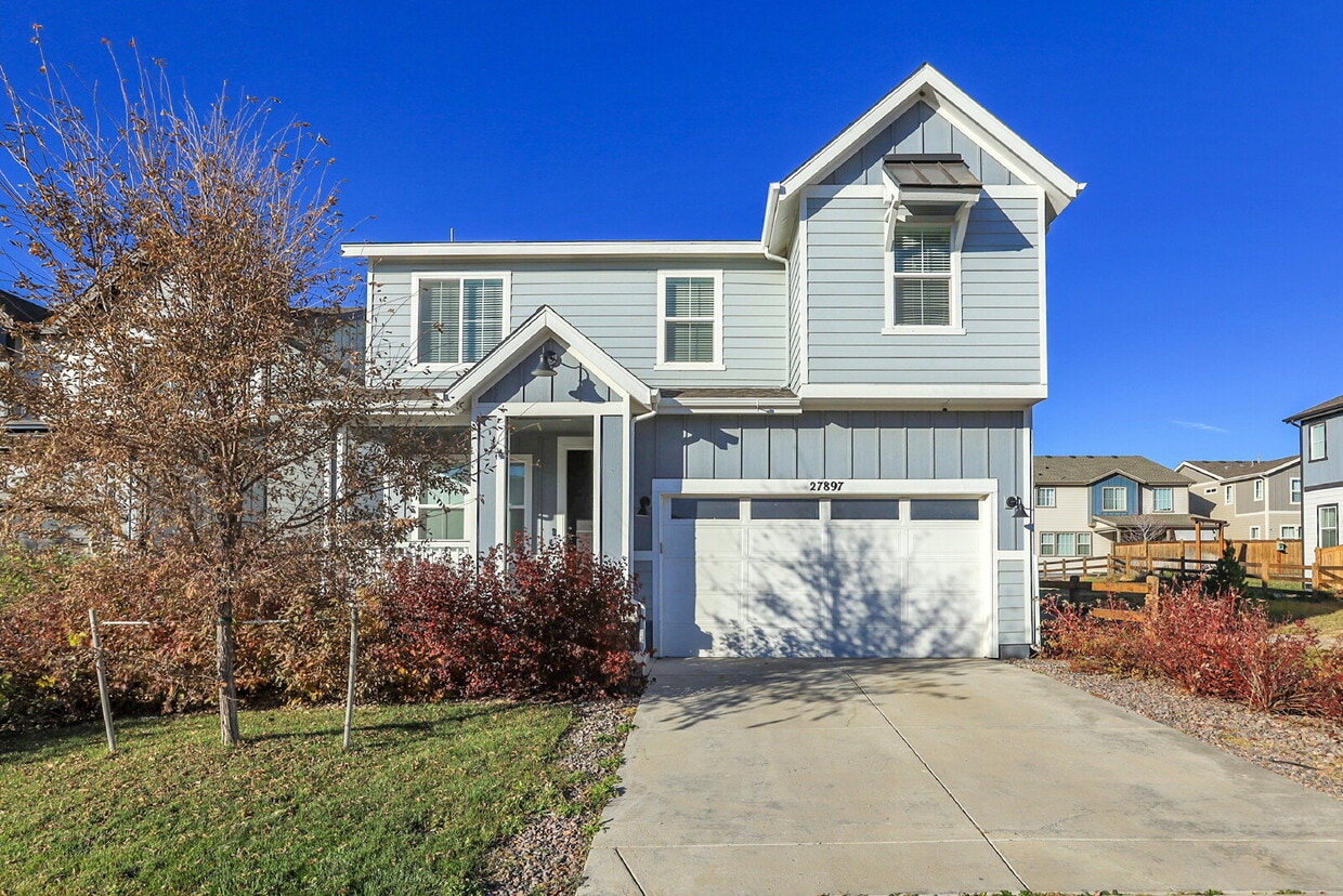 Primary Photo - $3,150.00, 4-bed, 3.5-bath, located in Aurora with beautiful finishes.