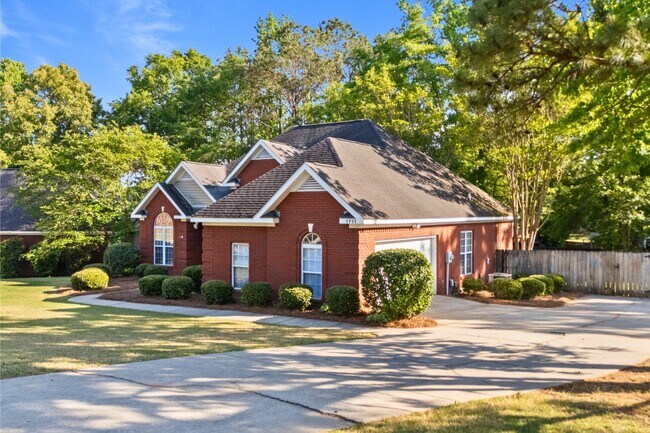 Foto del edificio - 1711 Piedmont Dr.