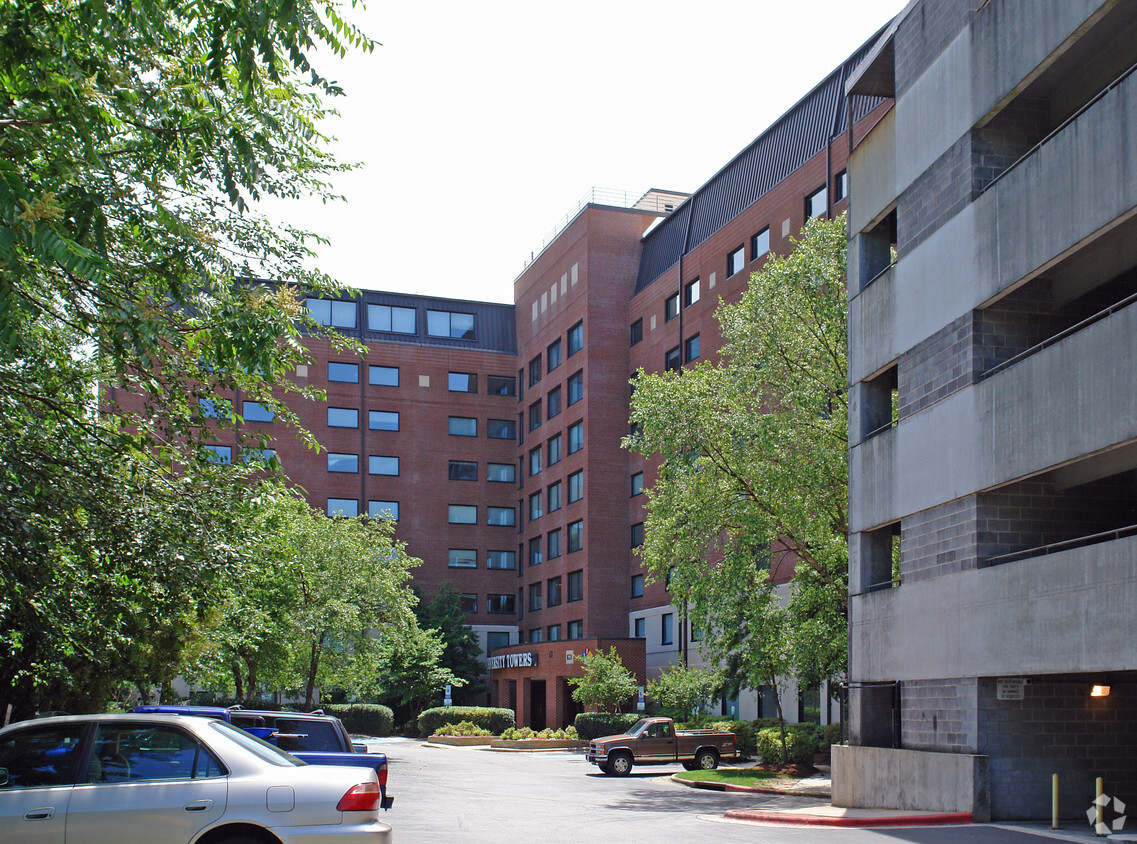 Foto del edificio - University Towers