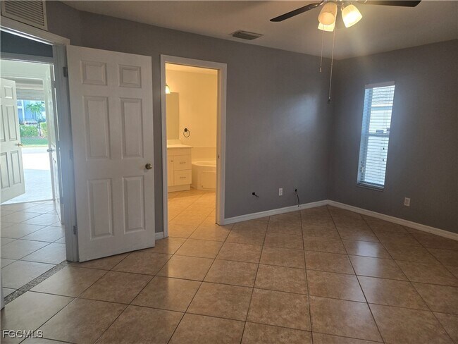 Foto del edificio - 301 SW 14th Pl