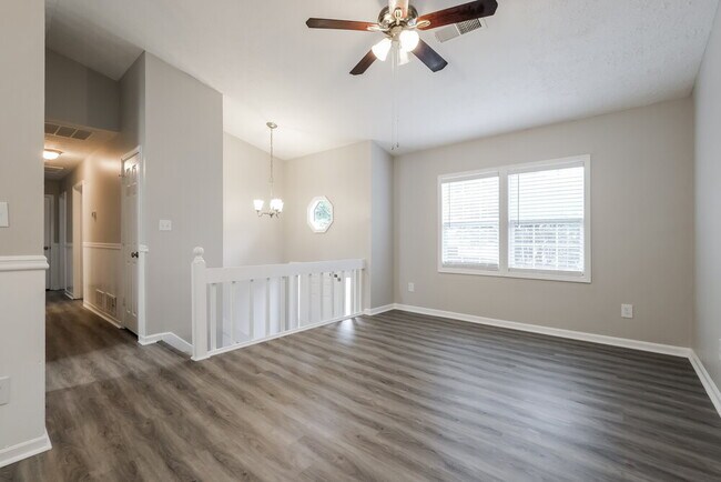 Foto del edificio - 5224 Brough Ln