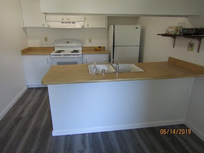 Foto del edificio - 1048 Copeland Creek Dr