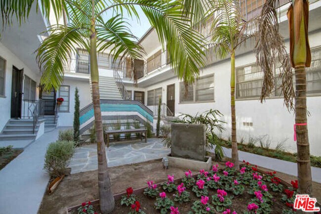 Foto del edificio - 617 Ocean Ave