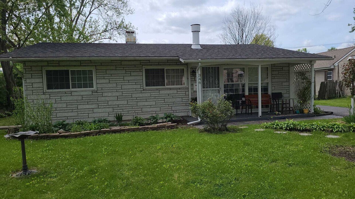 Primary Photo - 346 Cherry Ln