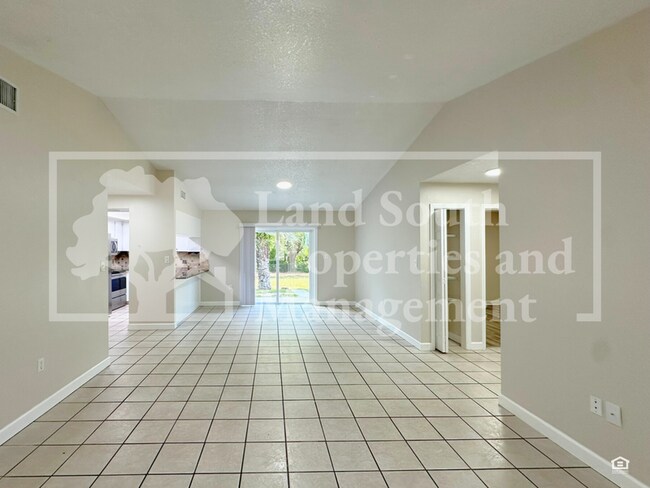 Foto del edificio - 3634 Sherertz Rd