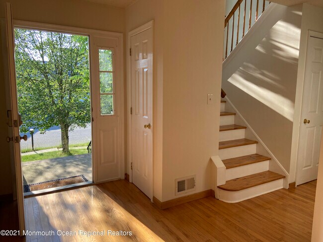 Foto del edificio - 45 Barn Swallow Blvd