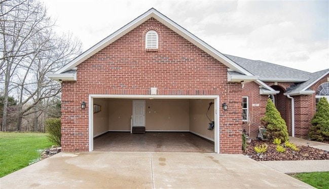 Building Photo - 107 Pebblestone Way