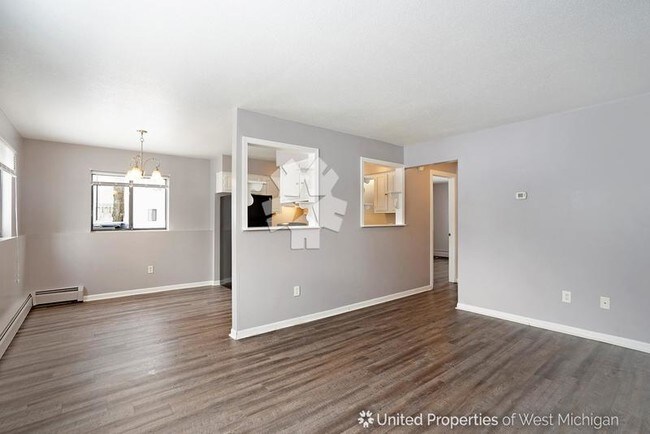 Foto del edificio - 923 Hardwick Dr SE