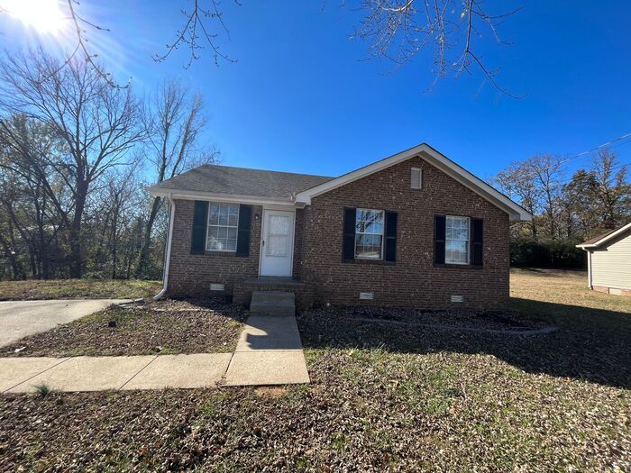 Primary Photo - 3 Bed 2 Bath with Over An Acre Of Yard!