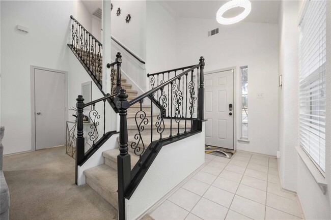 Foto del edificio - 5767 Wandering Creek Dr