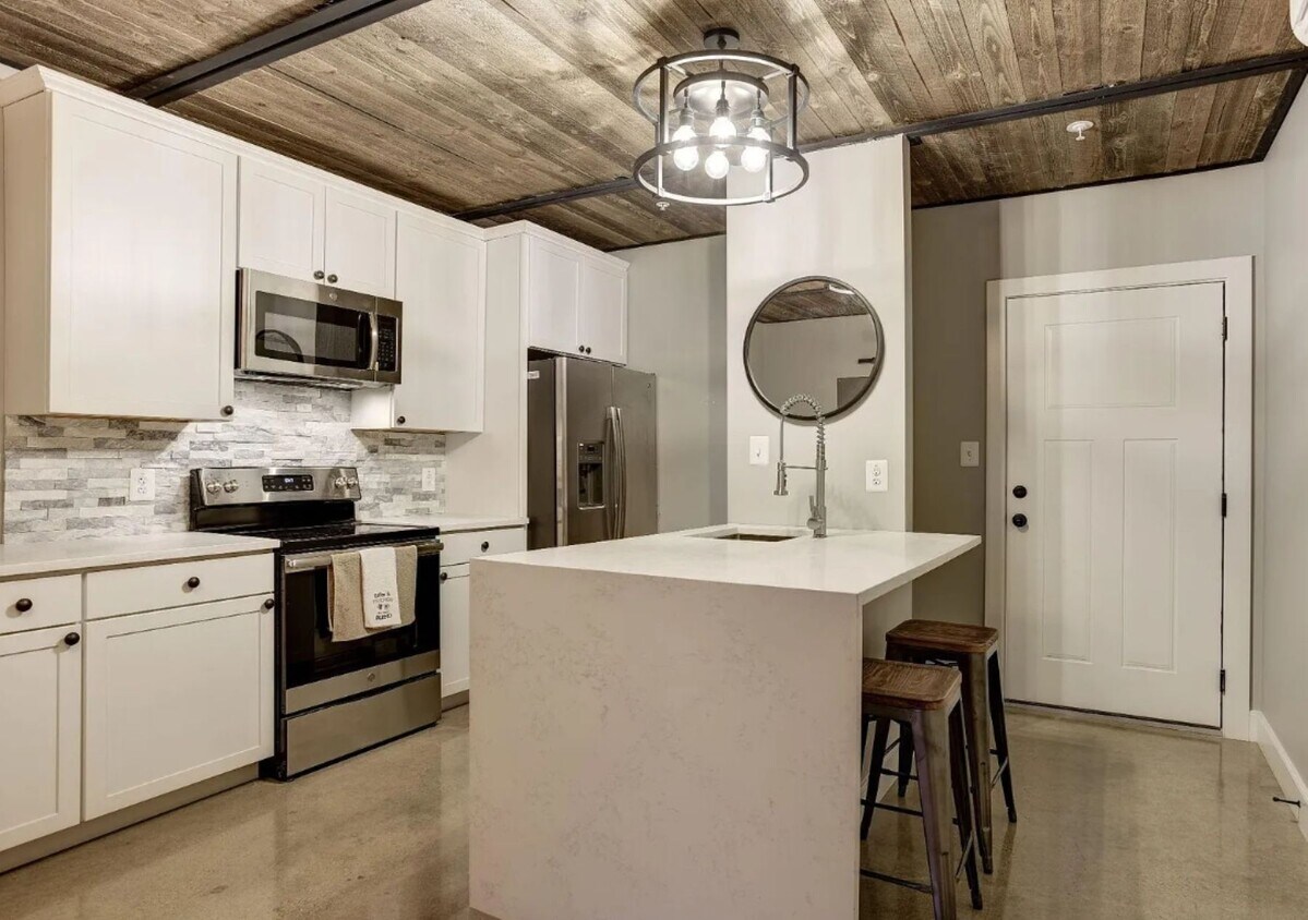 Photo - 12 W Montgomery St (Baltimore, MD)