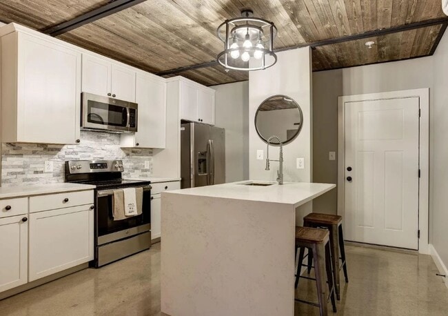 Foto del edificio - 12 W Montgomery St