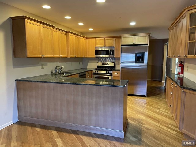 Foto del edificio - 48 Peach Hill Ct