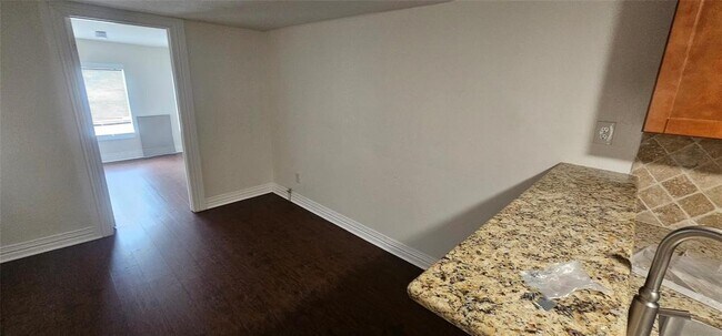 Foto del edificio - 302-371 71st St