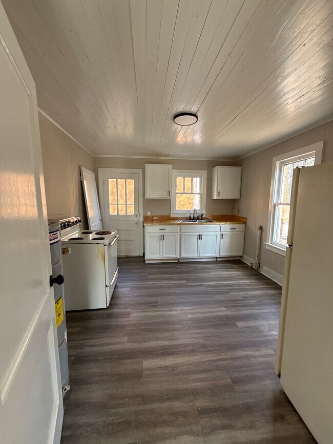 Foto del edificio - 144 Midland St