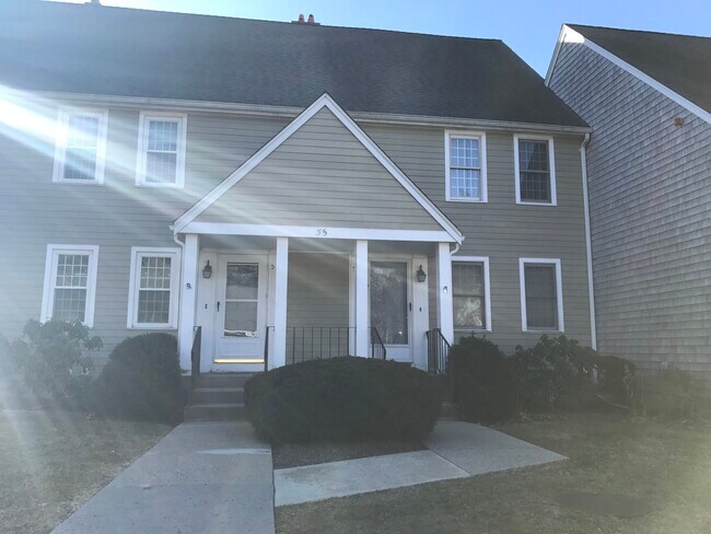 Foto del edificio - 522 Twin Lakes Dr